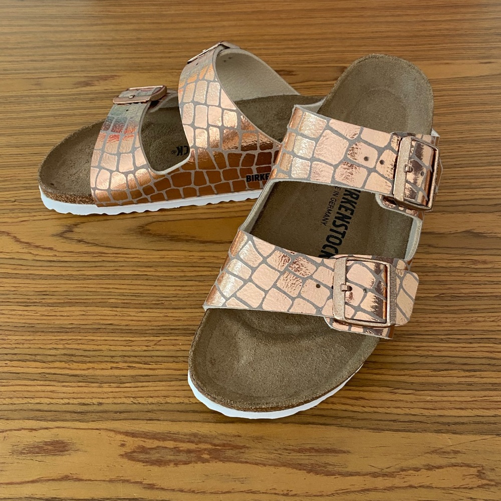 NWT Birkenstock NEW Arizona Gator Gleam Rose Gold 38(7.5) Buckle Sandals